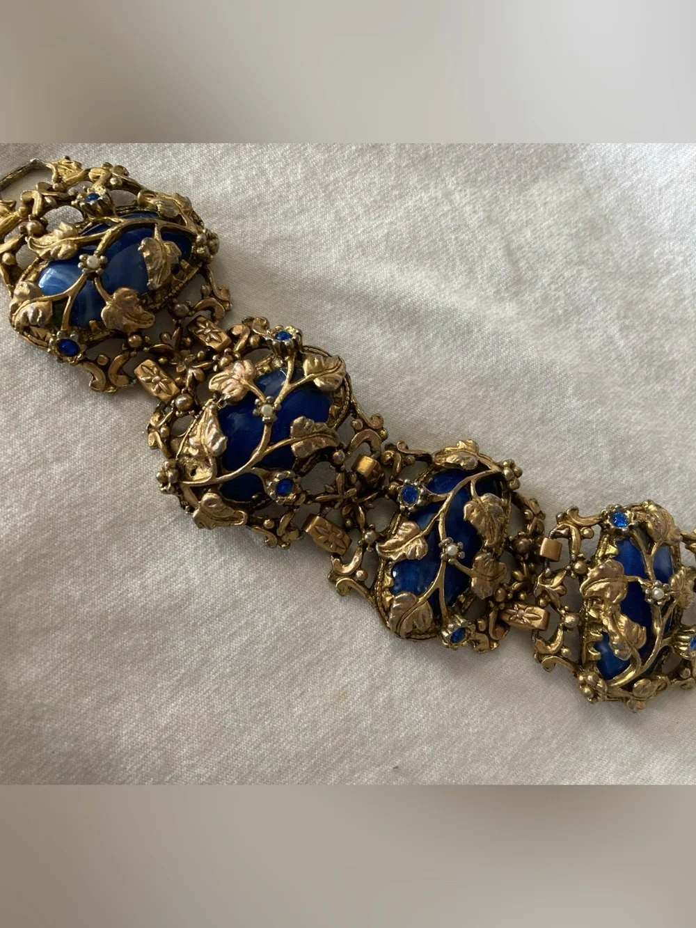 Art Deco Designed Vintage Intricate Leaf Filigree Bracelet Blue Cabochon